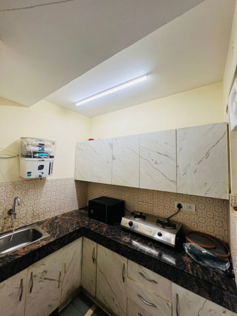 Kitchen, sector 44 1 RK 450 Sq.Ft. Builder Floor In Sector 44 Gurgaon 10338991
