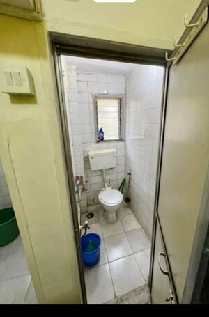 Bathroom in 1.5 BHK Apartment at Akash Jyoti CHS, Santacruz East – for Rent