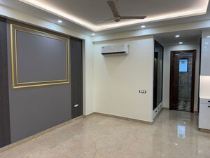 Room in 4 BHK Builder Floor at Palam Vihar Residents Association, Palam Vihar – for Sale