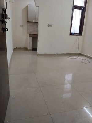 Room in 1 BHK Builder Floor at Neb Sarai – for Rent