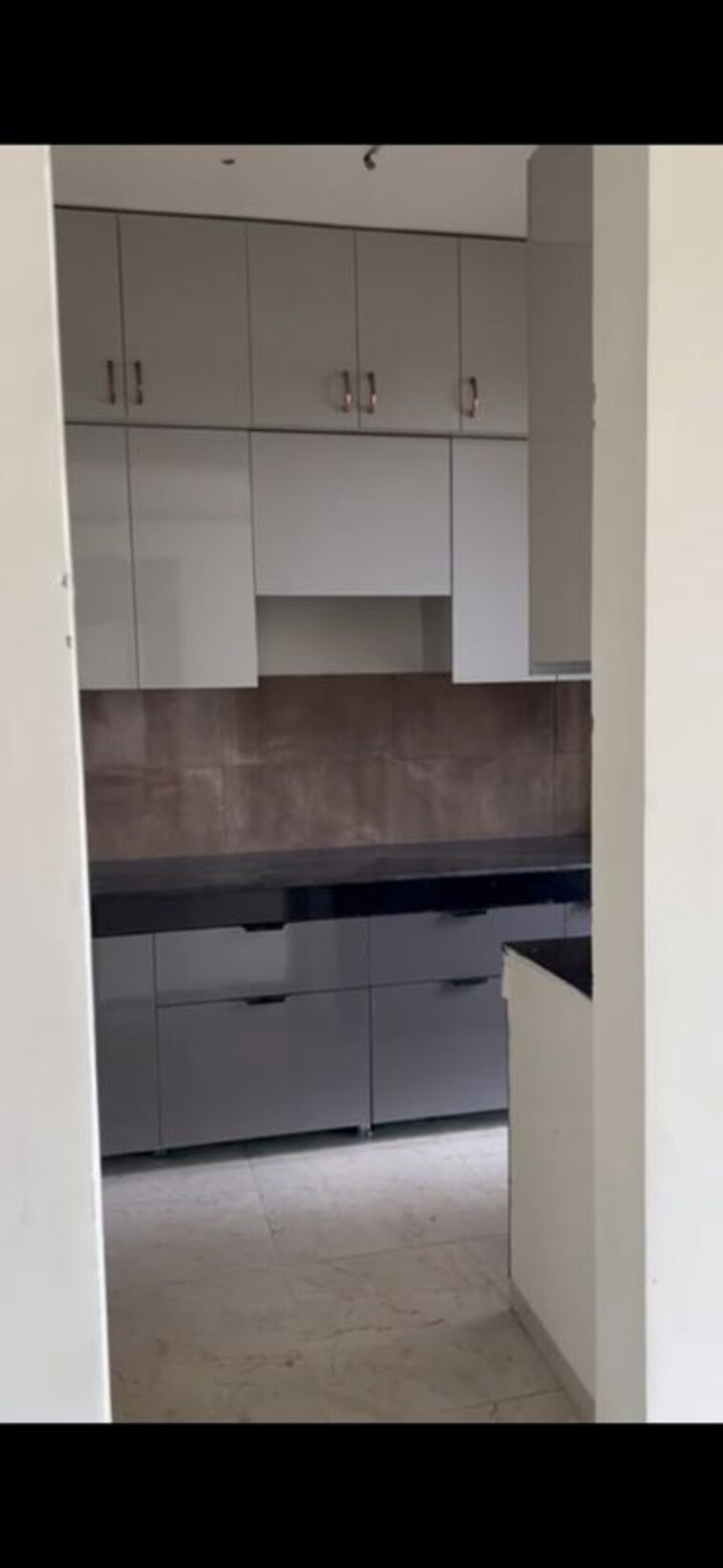 Kitchen, bptp-discovery-park 3 Bedroom 1851 Sq.Ft. Apartment In Sector 80 Faridabad 10278422