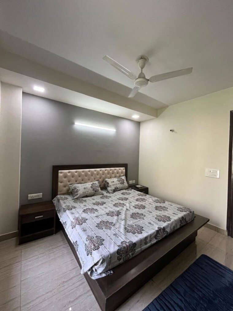 Bedroom, vipul-square 1 RK 440 Sq.Ft. Builder Floor In Sushant Lok I Gurgaon 10339024