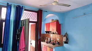 Living Room in 1 BHK Builder Floor at Vaishali Sector 3 – for Rent