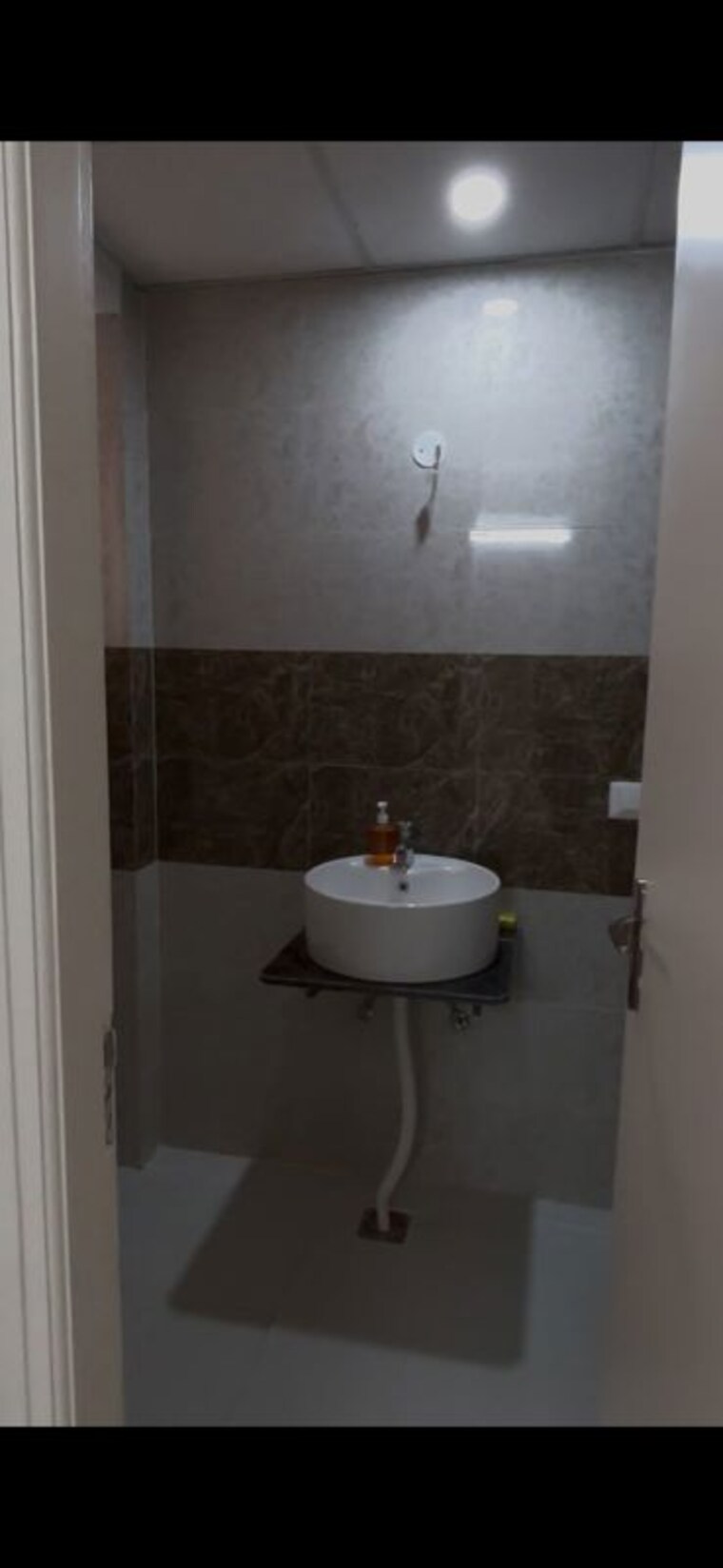 Bathroom, sushma-joynest-zrk 3 Bedroom 1650 Sq.Ft. Apartment In Ghazipur Zirakpur 10339083