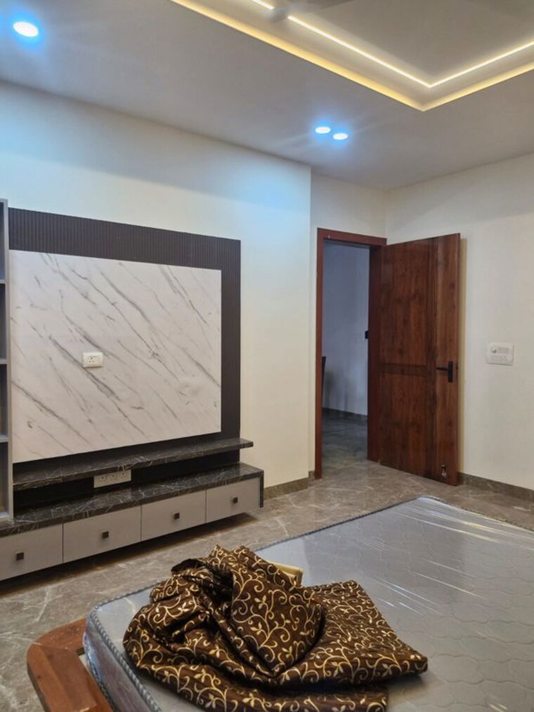 Bedroom, gold-souk-mall 1 RK 460 Sq.Ft. Builder Floor In Sector 43 Gurgaon 10339099
