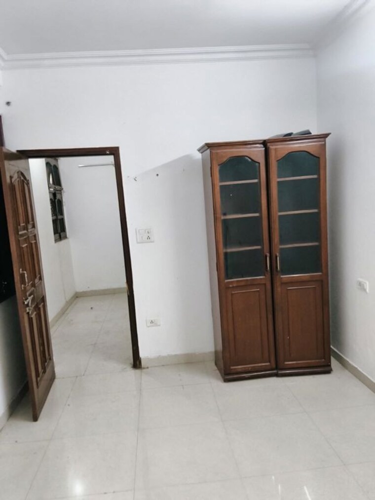 Room, freedom fighters enclave 2 Bedroom 850 Sq.Ft. Builder Floor In Freedom Fighters Enclave Delhi 10339120