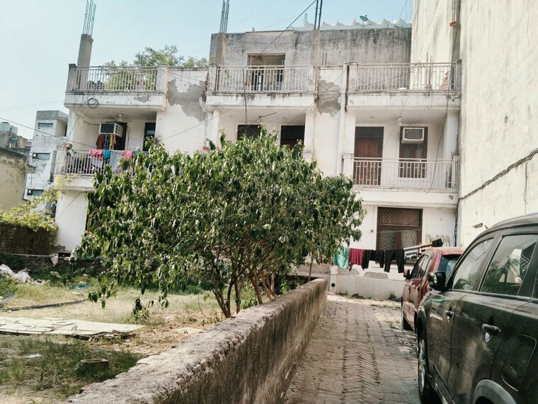 Exterior View, freedom fighters enclave 2 Bedroom 850 Sq.Ft. Builder Floor In Freedom Fighters Enclave Delhi 10339120