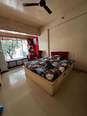 Bedroom in 2 BHK Apartment at Dheeraj Pooja, Malad West – for Rent