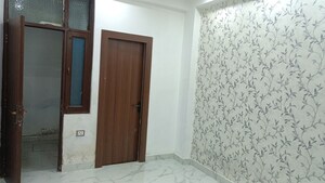 Room in 1 BHK Builder Floor at Vaishali Sector 5 – for Sale