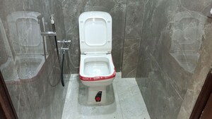 Bathroom in 1 BHK Builder Floor at Vaishali Sector 5 – for Sale