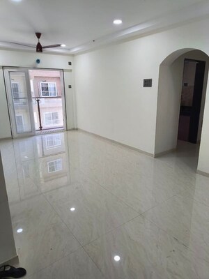 Room in 1 BHK Apartment at Sheth Irene, Malad West – for Sale