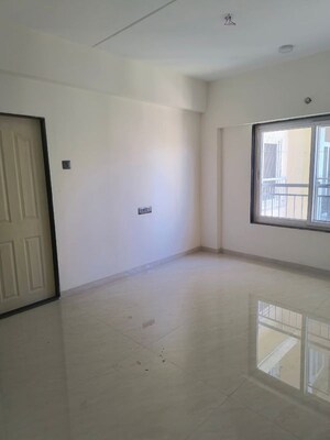 Room in 1 BHK Apartment at Sheth Irene, Malad West – for Sale