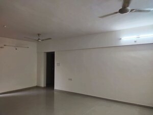 Room in 4 BHK Apartment at The Gateway, Balewadi – for Rent