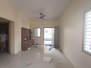 Room in 1 BHK Apartment at Gachibowli – for Rent