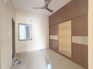 Room in 1 BHK Apartment at Gachibowli – for Rent