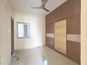 Room in 1 BHK Apartment at Gachibowli – for Rent