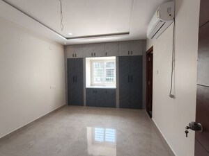 Room in 2 BHK Apartment at Gachibowli – for Rent
