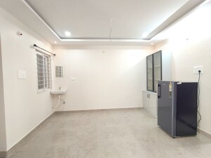 Room in 2 BHK Apartment at Gachibowli – for Rent