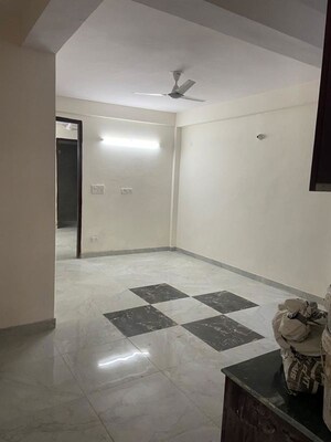 Room in 3 BHK Builder Floor at Chattarpur – for Rent