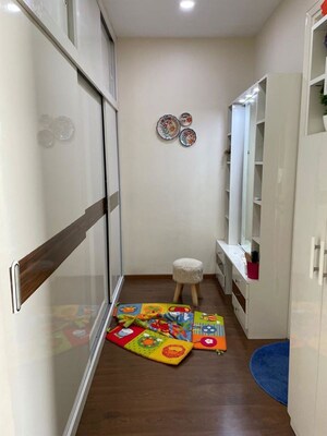 Furnished Amenities in 3.5 BHK Apartment at Ireo Victory Valley, Sector 67 – for Rent