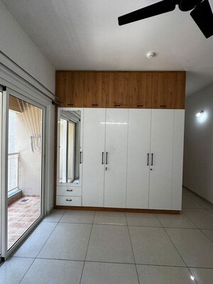 Room in 2 BHK Apartment at Sobha Dream Gardens, Thanisandra Main Road – for Rent