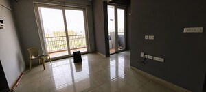 Room in 2 BHK Apartment at Supertech Hues, Sector 68 – for Rent