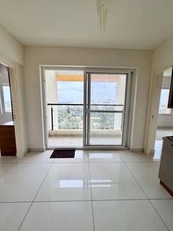 2 BHK Apartment For Rent in Mahaveer Celesse