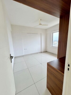 Room in 2 BHK Apartment at Mahaveer Celesse, Hunasamaranahalli – for Rent