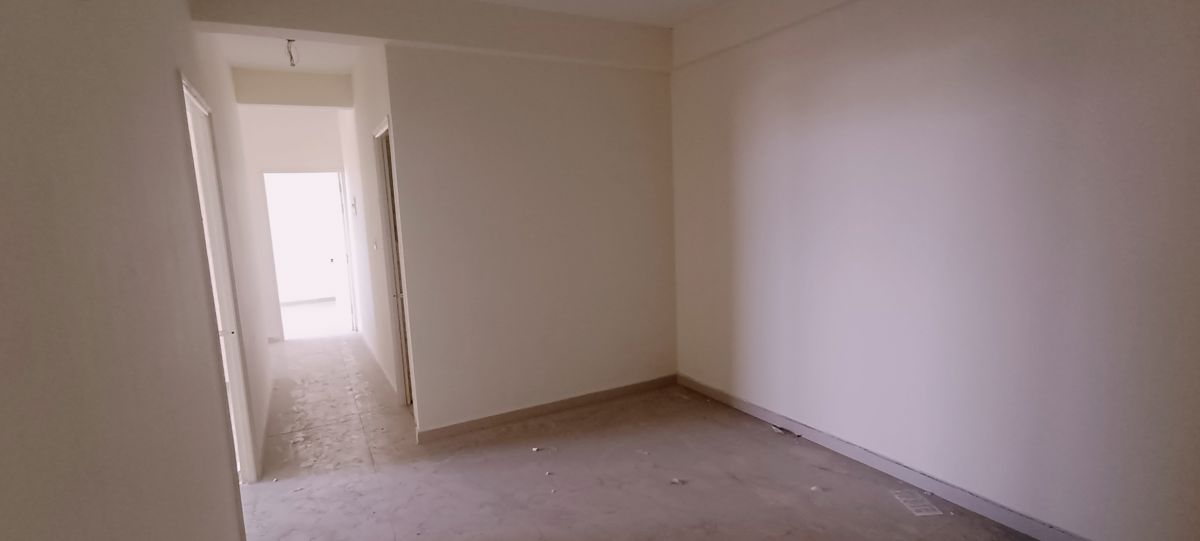2 BHK 800 Sq.Ft. Apartment in Pyramid Midtown