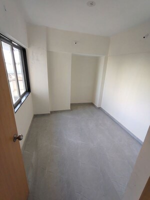Room in 1 BHK Apartment at Viva Parijat Heights, Nalasopara West – for Rent