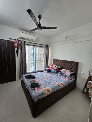 Bedroom in 2 BHK Apartment at Royal Oasis, Malad West – for Rent