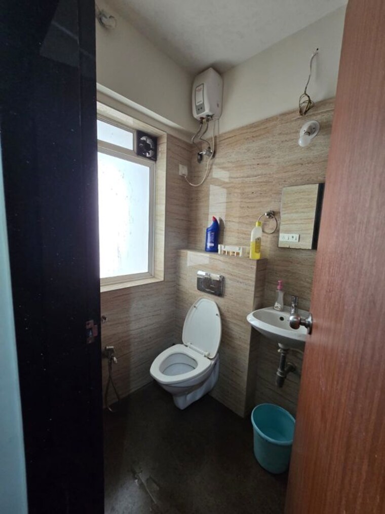 Bathroom, royal-oasis 2 Bedroom 670 Sq.Ft. Apartment In Malad West Mumbai 10339302