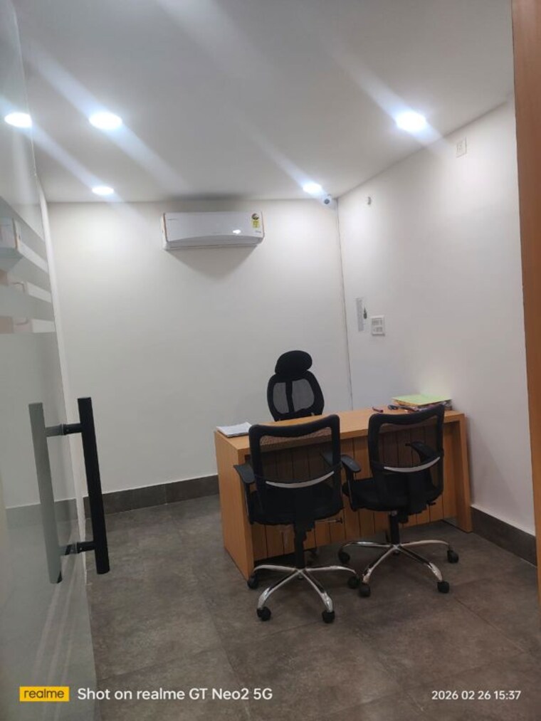 Team Area, hazratganj Commercial Office Space 1500 Sq.Ft. In Hazratganj Lucknow 10339282