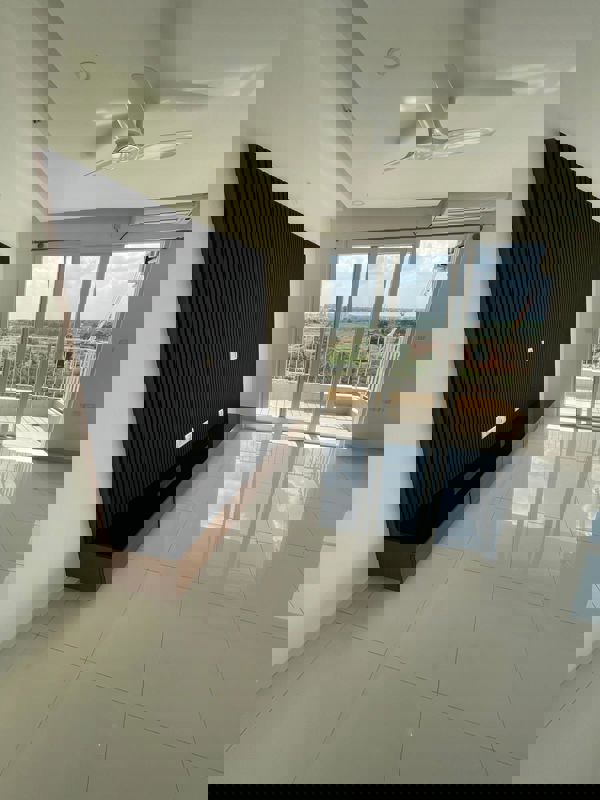 3 BHK + Pooja Room 1600 Sq.Ft. Apartment in Godrej Aqua