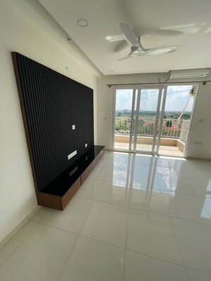3 BHK Apartment For Rent in Godrej Aqua, International Airport Road