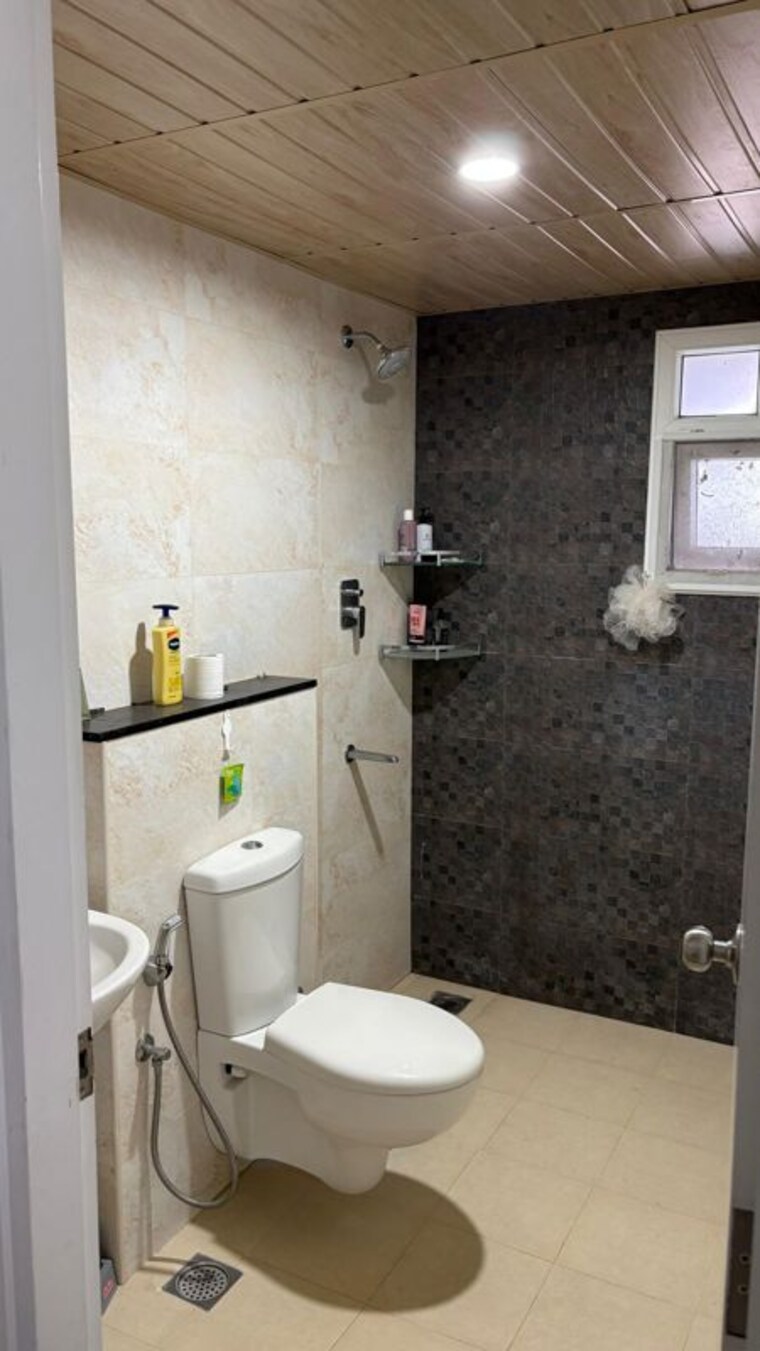 Bathroom, prestige-park-square 2 Bedroom 1100 Sq.Ft. Apartment In Bannerghatta Road Bangalore 10339322