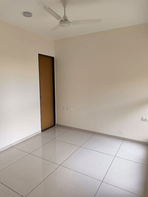 Master Bedroom in 1 BHK Apartment at Chandak 34 Park Estate, Goregaon West – for Rent