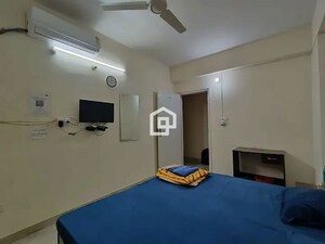 Room in 4 BHK Apartment at Air India Colony, Nerul – for Rent