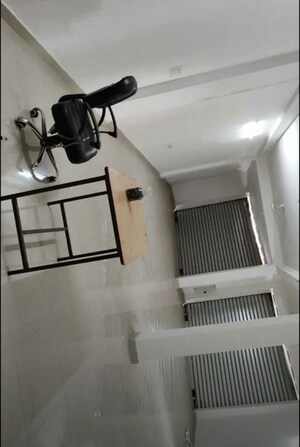   Office Space at Hazratganj – for Rent