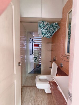 Furnished Amenities in 2 BHK Apartment at Swaraj Daffodils Airoli, Airoli Sector 3 – for Sale