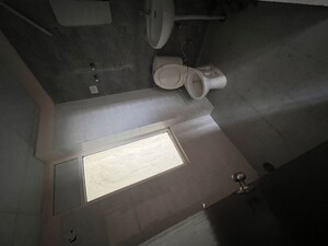 Bathroom in 3 BHK Apartment at Amrapali Ivory Heights, Amrapali Dream Valley – for Rent