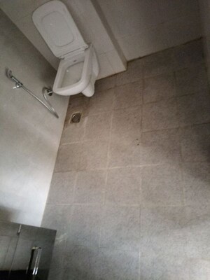 Bathroom in 3 BHK Builder Floor at Smart World Orchard, Sector 61 – for Rent