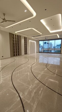 3.5 BHK + Pooja Room,Servant Room,Study Room,Extra Room,Store Room Apartment For Sale in Defence Colony