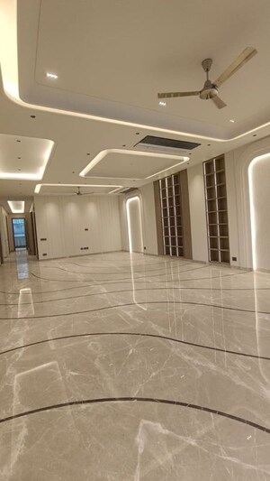 Building Lobby in 3.5 BHK Apartment at Defence Colony – for Sale