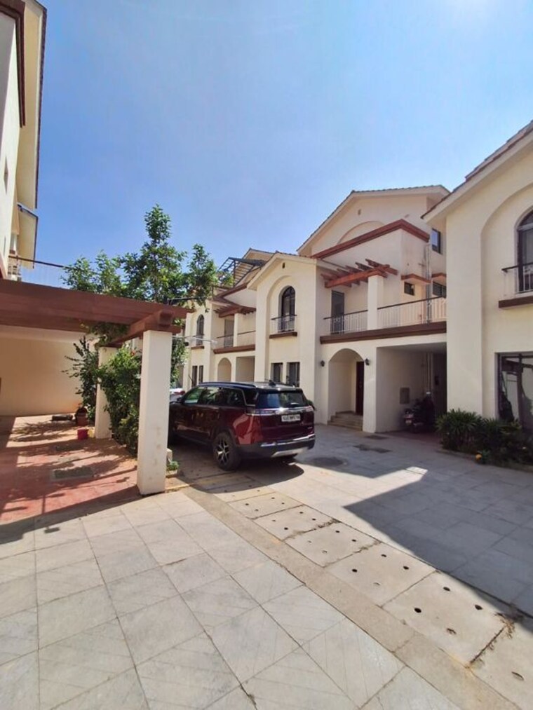  Parking, lgcl-beautiful-world 4 Bedroom 3000 Sq.Ft. Apartment In Hennur Bangalore 10339427