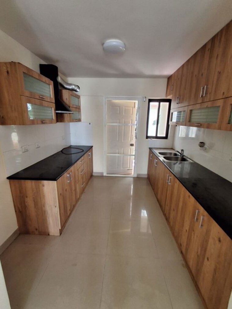 Kitchen, lgcl-beautiful-world 4 Bedroom 3000 Sq.Ft. Apartment In Hennur Bangalore 10339427