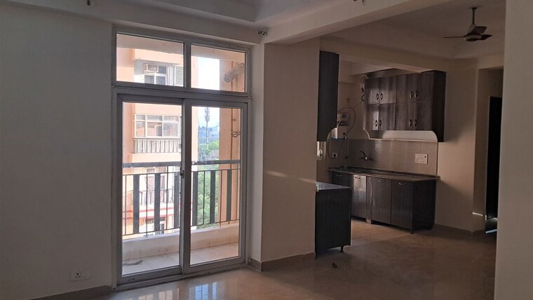 Room, sector 76 3 Bedroom 1315 Sq.Ft. Apartment In Sector 76 Noida 10339426