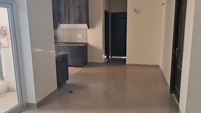 Room, sector 76 3 Bedroom 1315 Sq.Ft. Apartment In Sector 76 Noida 10339426