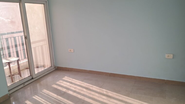 Room, sector 76 3 Bedroom 1315 Sq.Ft. Apartment In Sector 76 Noida 10339426