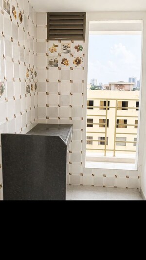 Kitchen in 1.5 BHK Apartment at Delight Green View Apartment, Nalasopara West – for Sale
